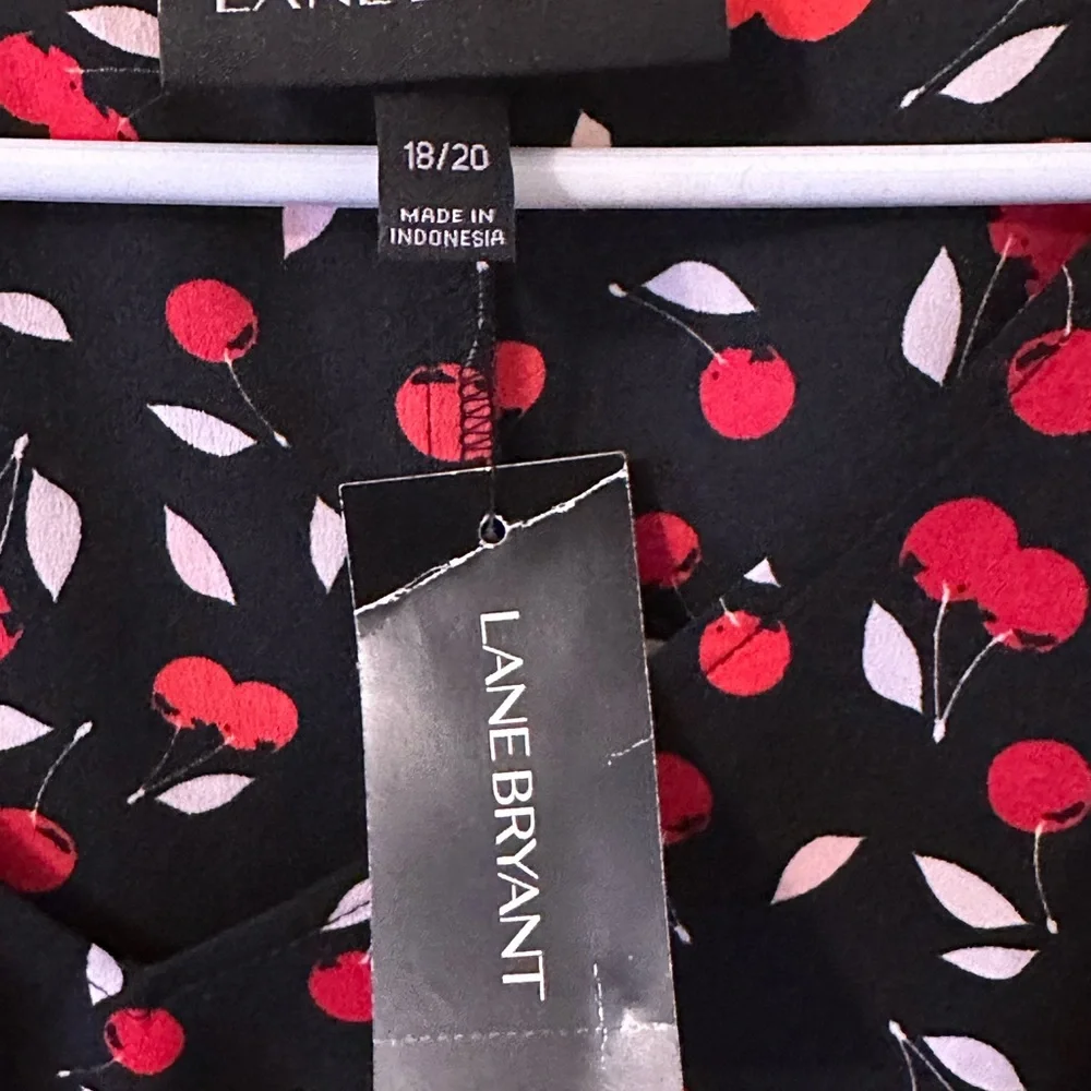 NWT Lane Bryant cherry print top cherries 18/20 - Picture 4 of 5